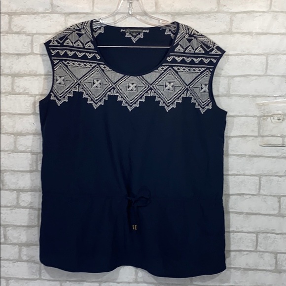 Adrianna Papell sleeveless embroidered blouse XL - Picture 2 of 10